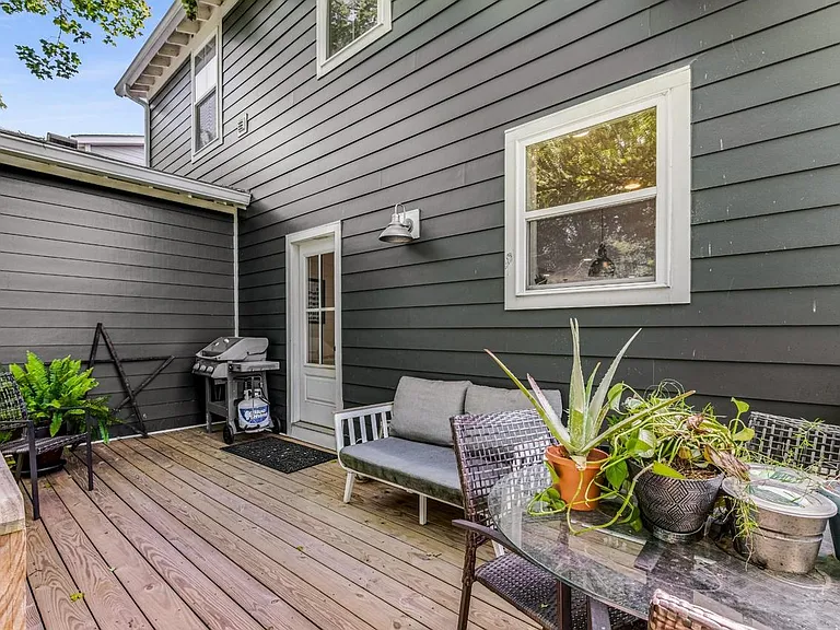 3509A Sanford Ave — Photo 11