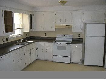 3rd image of 609 Farmington Bnd