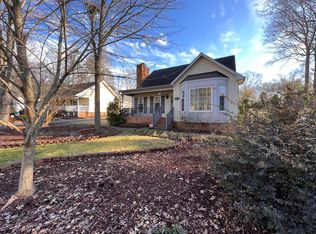 4425 Eagles Nest Dr, Winston Salem, NC 27127