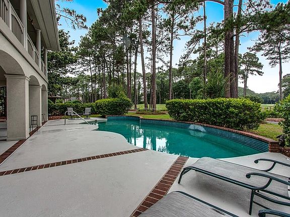 4th image of 29 Lenora Dr