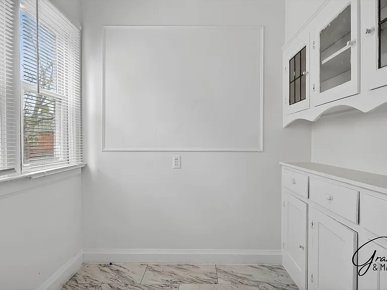 10343 - 10345 Crocuslawn St - Pura Vida Properties — Photo 19