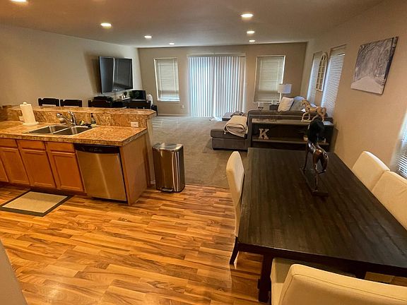 5th image of 302 River Trail Dr #F