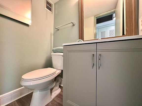 4th image of 106 Berkshire E