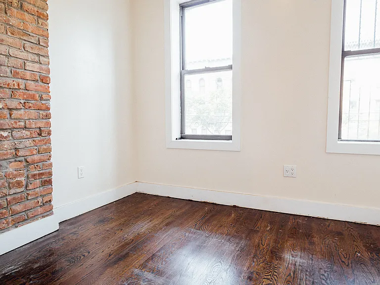 435 Bleecker St #2R — Photo 14
