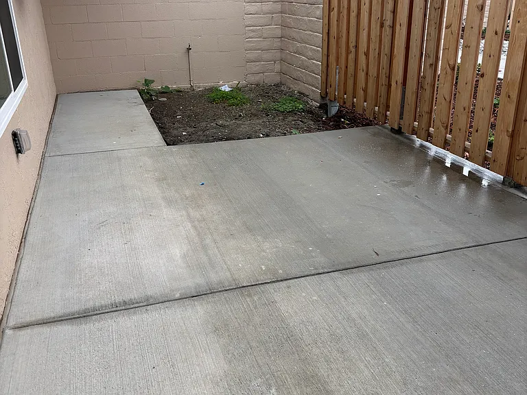 Del Nido Apartments — Photo 13