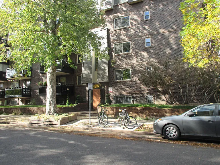 1233 N Ogden St #409 — Photo 16