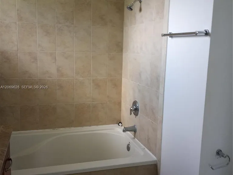 18125 NW 74th Ct #18125 — Photo 12