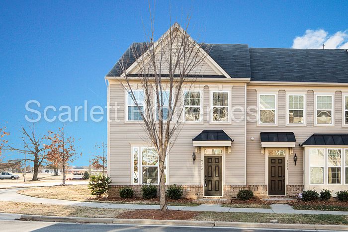 1st image of 9342 Lenox Pointe Dr