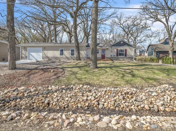 16423 255th Ave, Spirit Lake, IA 51360