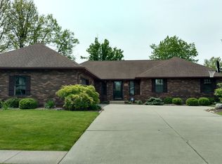 375 Blanchard Dr, Defiance, OH