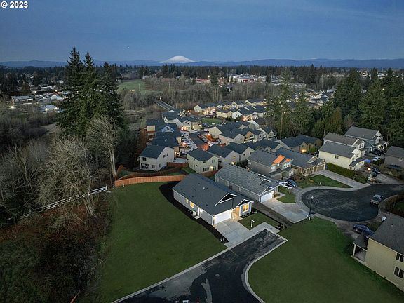 2nd image of 7205 NE 27th Ct