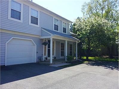 1st image of 271 Acorn Dr #271