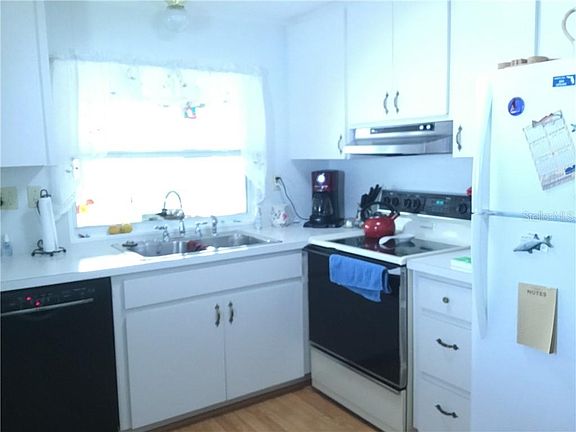 5th image of 717 Blackburn Blvd