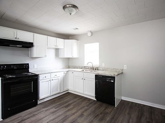 3rd image of 25 Quillen Ave