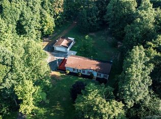 8634 E Blankenbaker Rd, Pekin, IN 47165