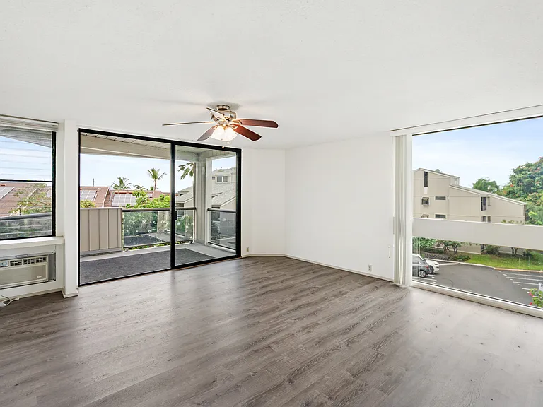 75-5669 Kuakini Hwy #5-201 — Photo 2