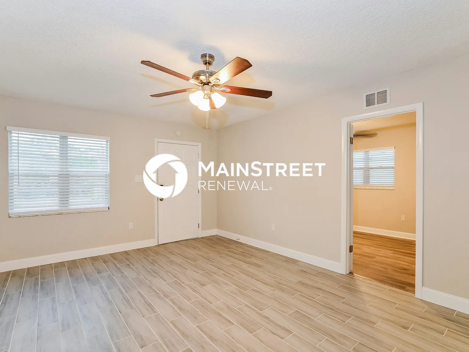 7618 Cassino Ave — Photo 4