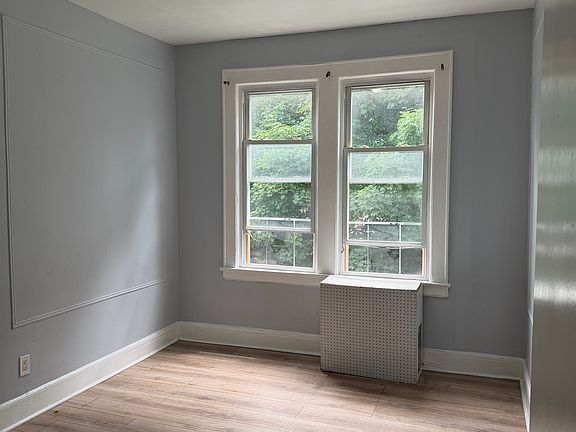 4th image of 734 S 20th St #2L