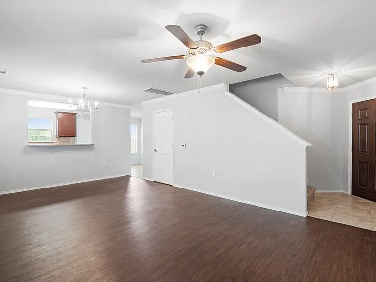 7204 Outfitter Dr — Photo 3