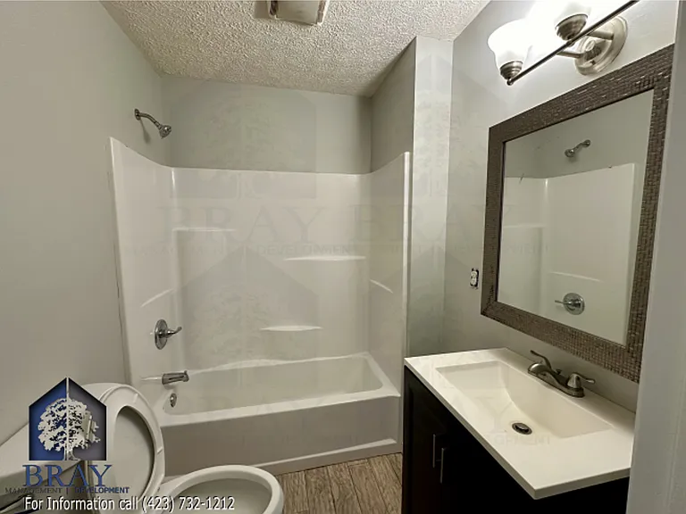 729 E Sullivan St — Photo 10