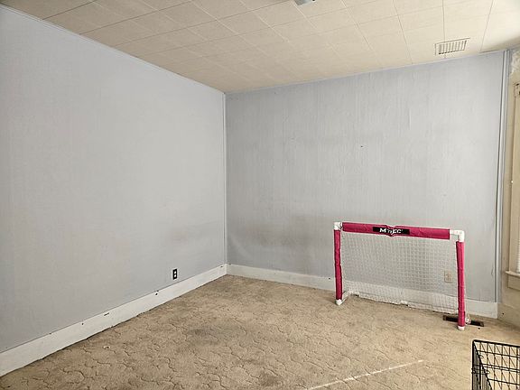 12th image of this home