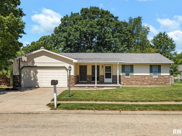 230 Evergreen Ave, Morton, IL 61550