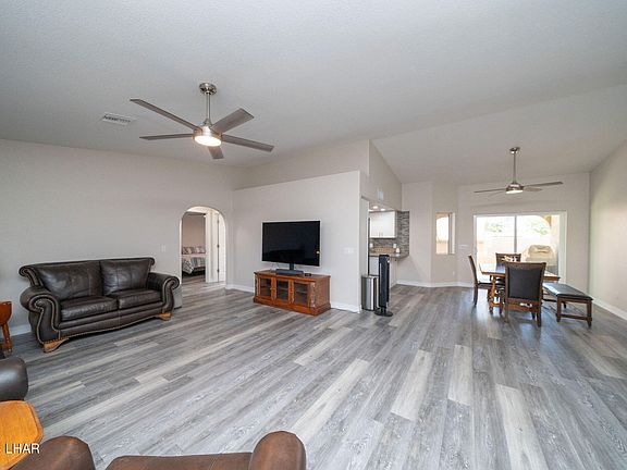5th image of 3901 Doeskin Ln