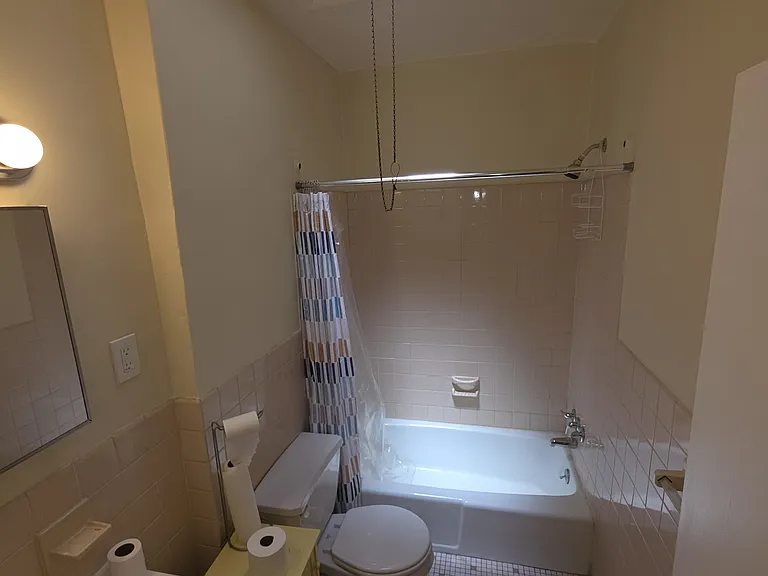 2522 S 62nd St — Photo 7