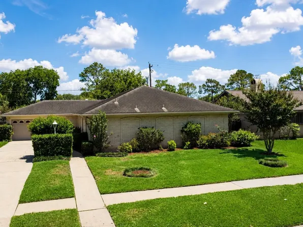 9106 Willow Meadow Dr, Houston, TX 77031