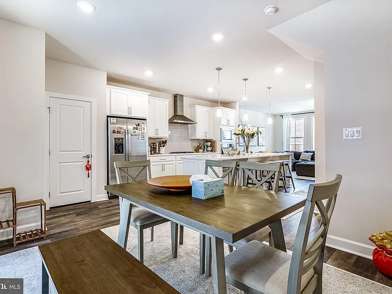 2335 Water Promenade Ave — Photo 23