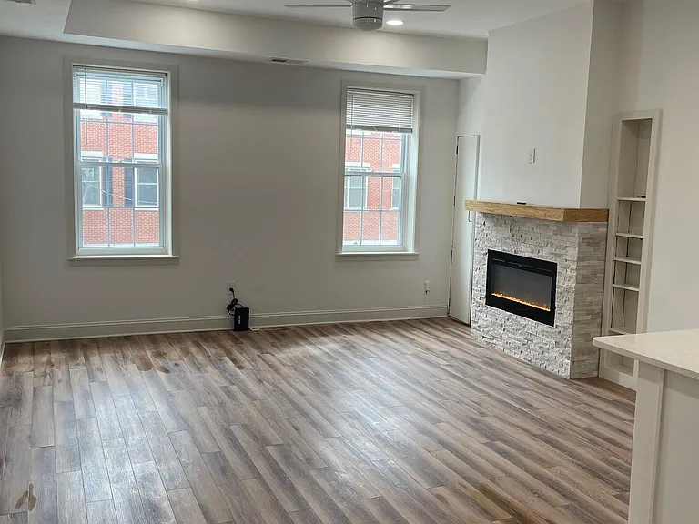 1122 E Palmer St #B — Photo 7