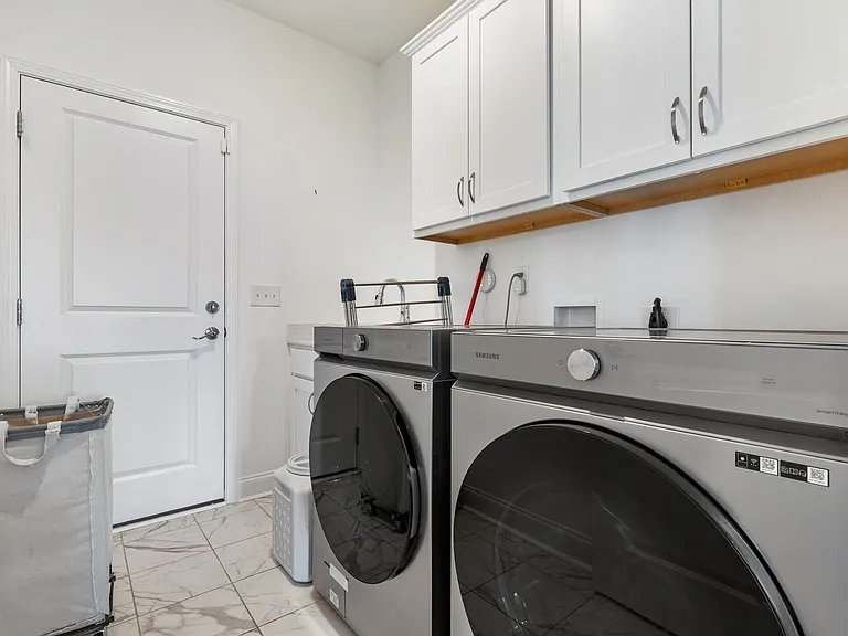 1017 Prominence Dr — Photo 16