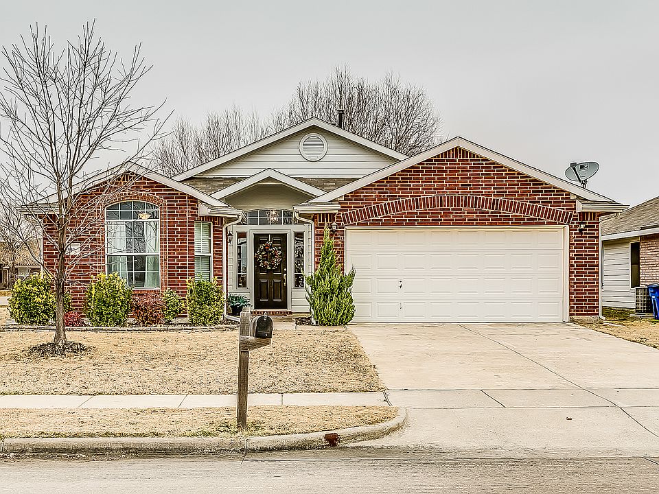 1st image of 301 Willowlake Dr