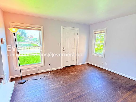 4th image of 16834 Fairfield Ave