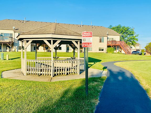 3rd image of 8257 Pecan Pl