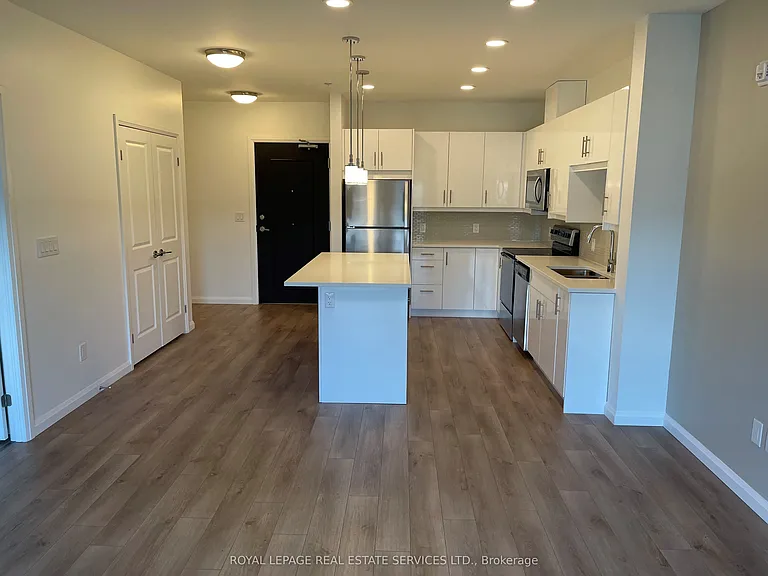 144 Watson Rd N #406 — Photo 3