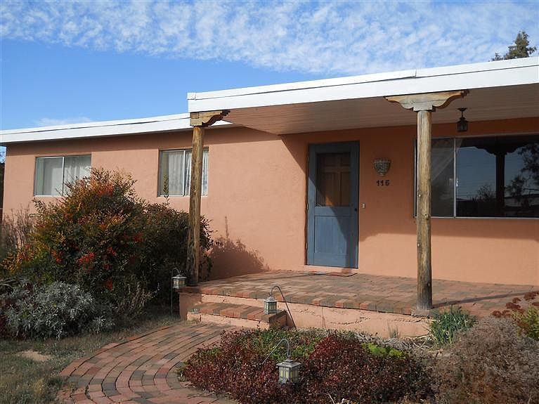 1st image of 115 Pueblo Luna Dr NW