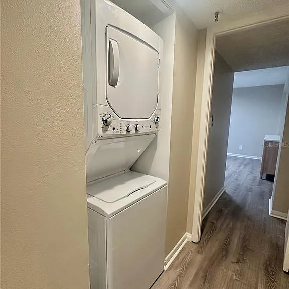 201 W Laurel St #307 — Photo 13