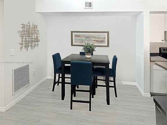 3rd image of 2457 Centergate Dr APT 306