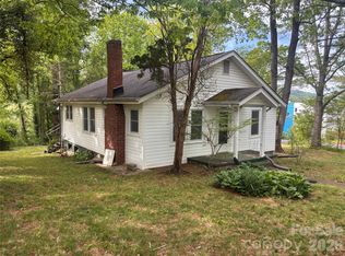 45 Briggs Rd, Asheville, NC 28805