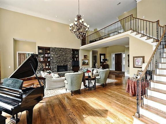4th image of 6935 Shinnecock Hill Ln