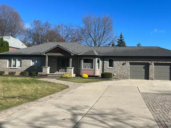 6589 Orion Rd, Rochester Hills, MI 48306