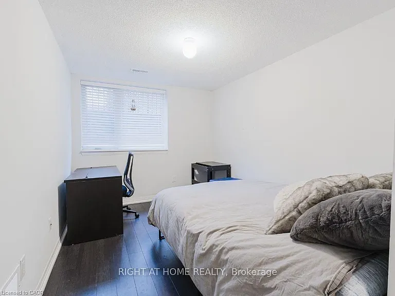 1206 Main St E #113 — Photo 8