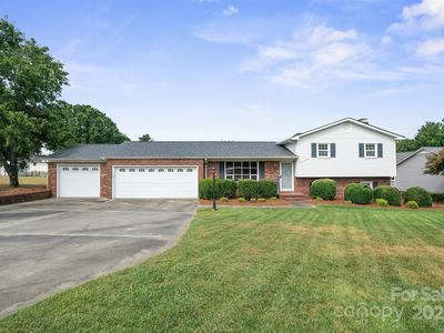 414 E 2nd St, Faith, NC, 28146