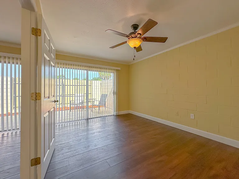 2241 W Pensacola St #27 — Photo 14