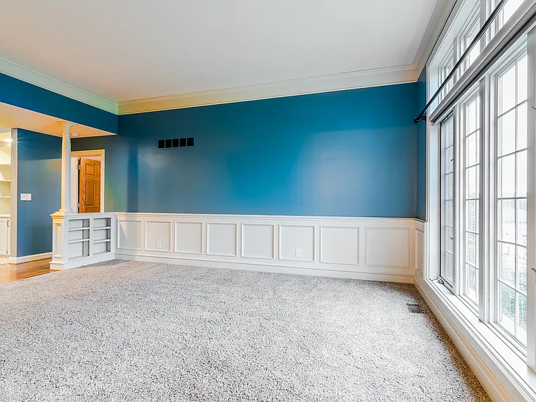 1108 Morgan Ln — Photo 7