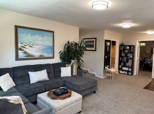 950 S Bryant St, Denver, CO 80219