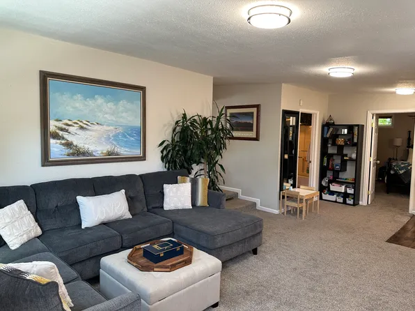 950 S Bryant St, Denver, CO 80219