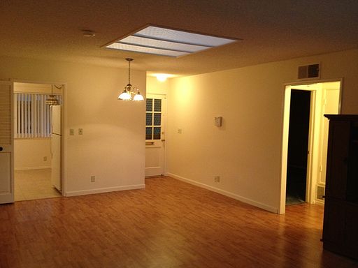 1st image of 151 W Bowling Grn