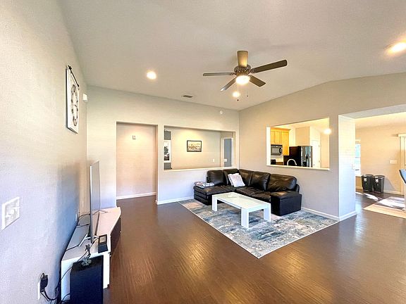 3rd image of 443 Candlebark Dr